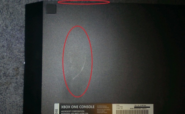 xbox_one_scratches.jpg