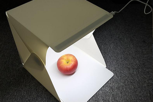 Kiváncsiak lennétek a hordozható Mini fotóstúdió box használatára?