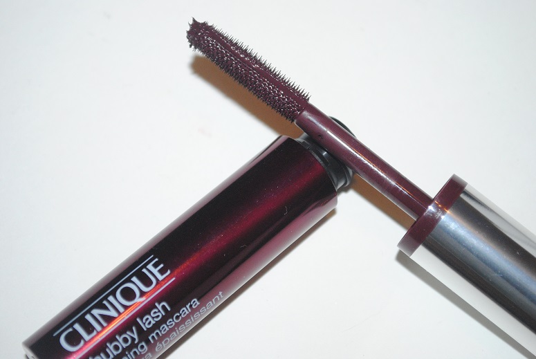 clinique-chubby-lash-fattening-mascara-black-honey-bodacious-itsyregi.jpg