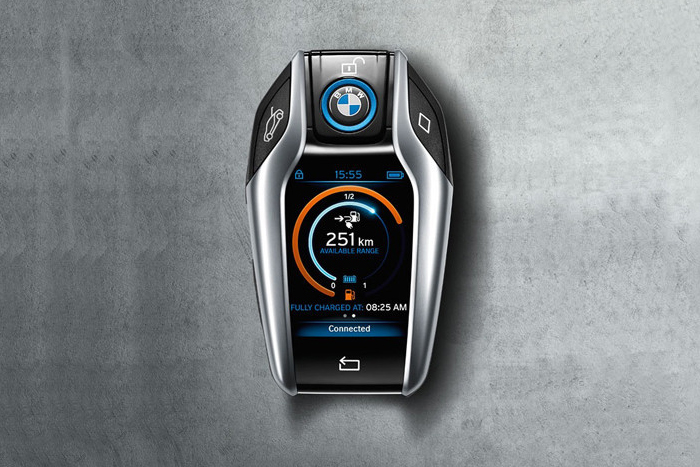 BMW i8 luxus okoskulcs, luxus (2).jpg