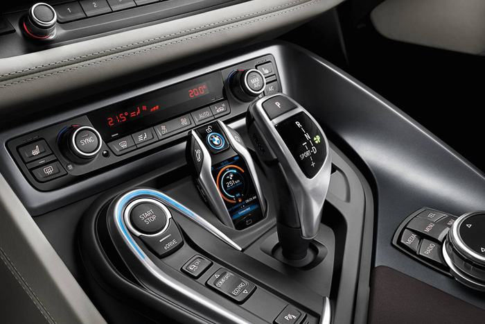 BMW i8 luxus okoskulcs, luxus (3).jpg