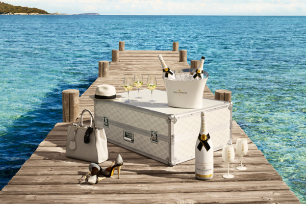 Moët Ice Impérial Summer Escape Trunk, luxus.png