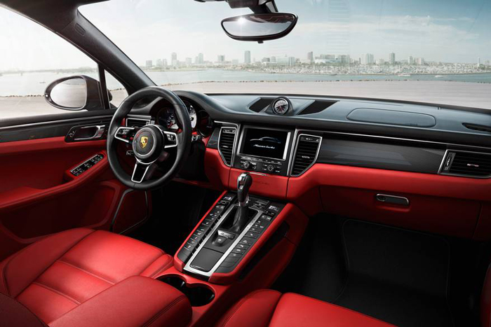 Porsche Macan - a legcukibb luxus SUV, luxus (2).jpg