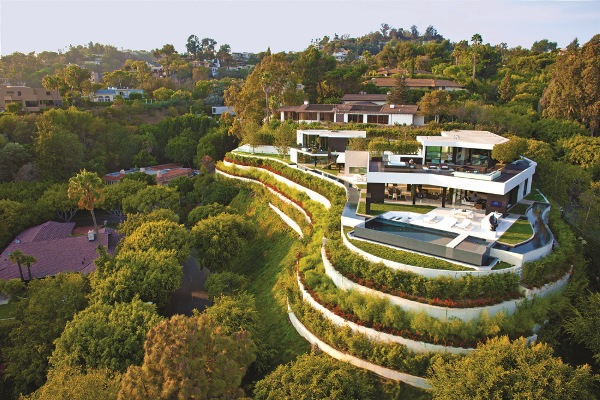 Tökéletes Beverly Hills-i luxusotthon - 1201 Laurel Way, luxus.png