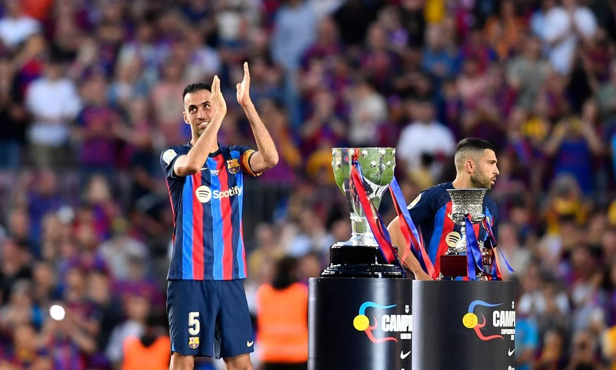 sergio-busquets-en-su-despedida-en-el-camp-nou.jpg