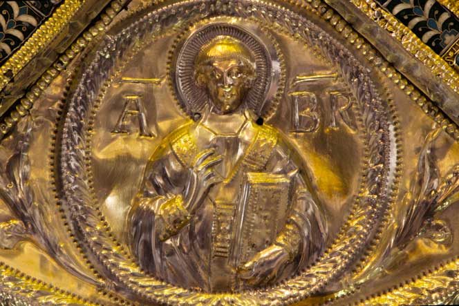 iw_volvinio_altare-s_ambrogio_13.jpg