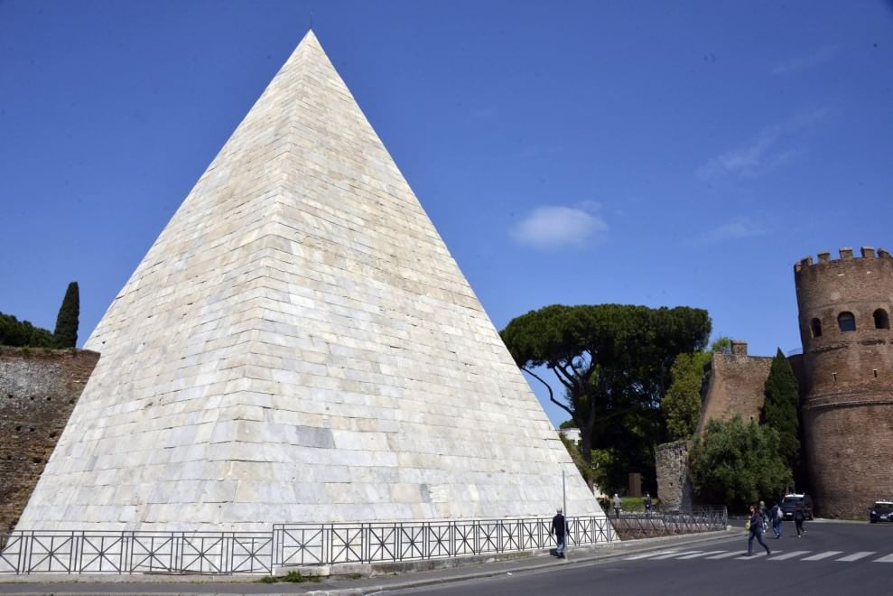 pyramid-of-caius-cestius-ma.jpg