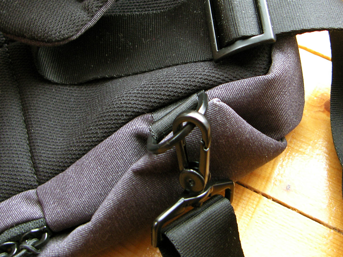 xiaomi-trendy-water-resistant-chest-bag-5.jpg