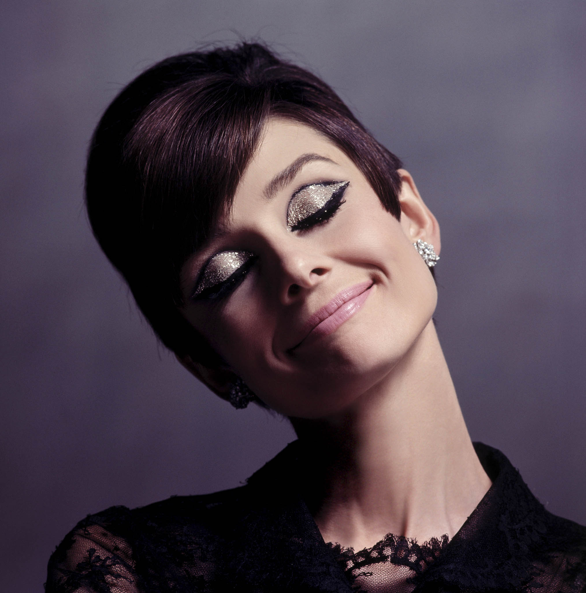 Audrey-Hepburn-How-to-Steal-a-Million-.jpg