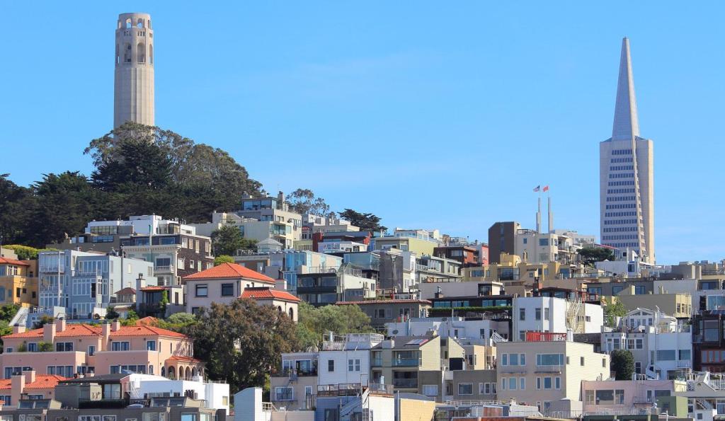 Coit Tower es Transamerica