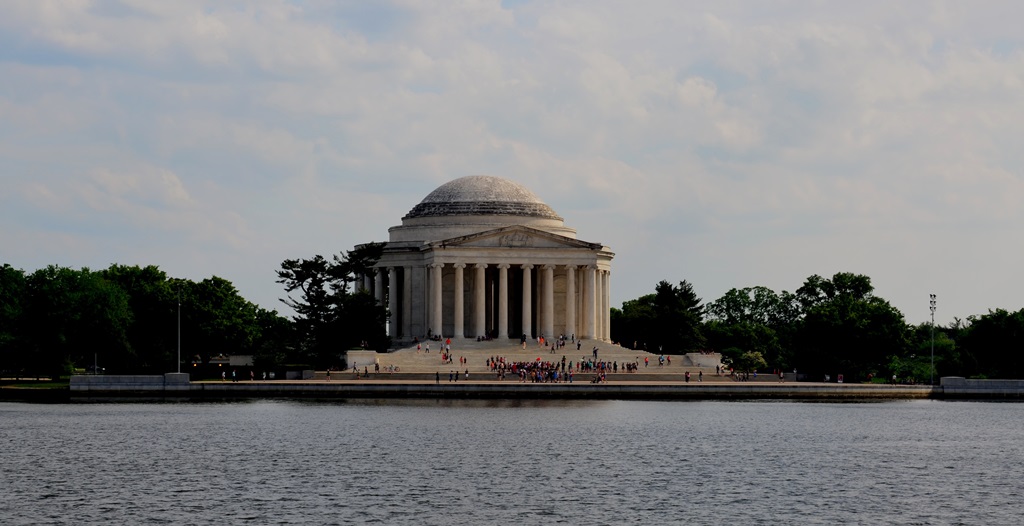 Jefferson emlekmu ( Jefferson Memorial)