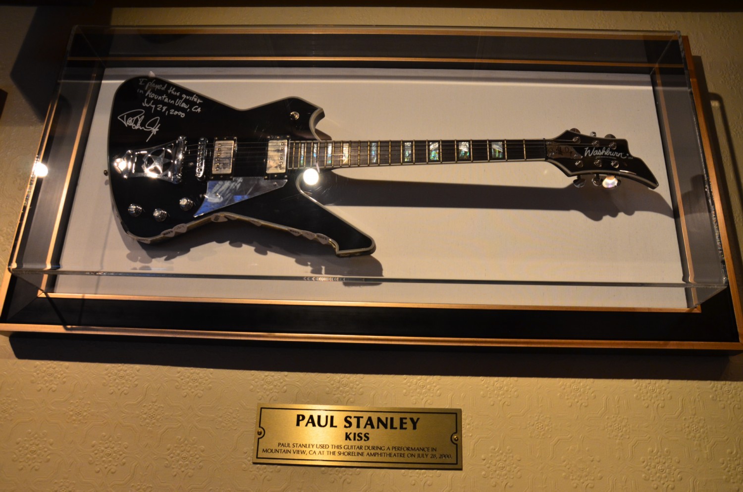 Paul Stanley gitarja