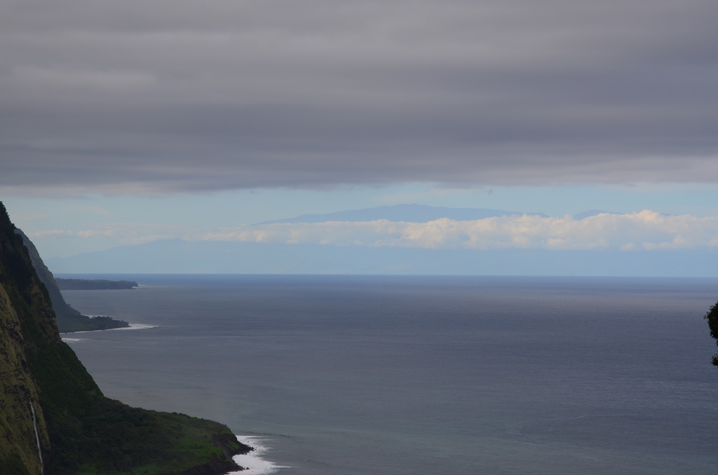 a tavolban Maui vulkani csucsa, a Haleakala 