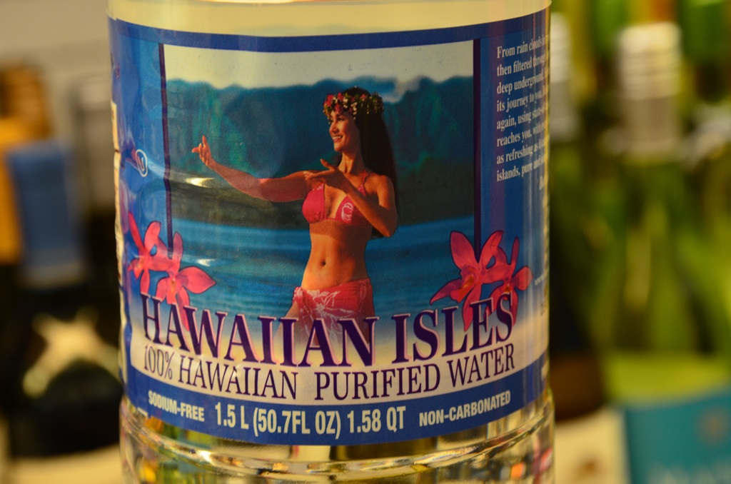 meg az asvanyvizes palack is a hawaii eleterzest tukrozi :)