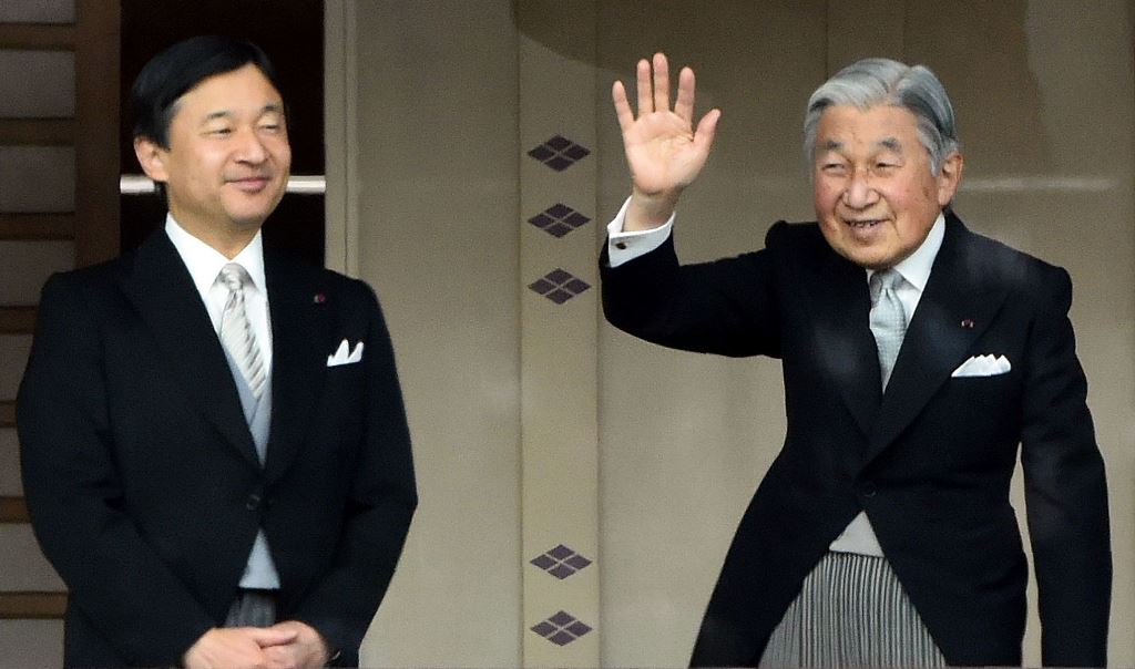 Akihito japán császár es Naruhito trónörökös