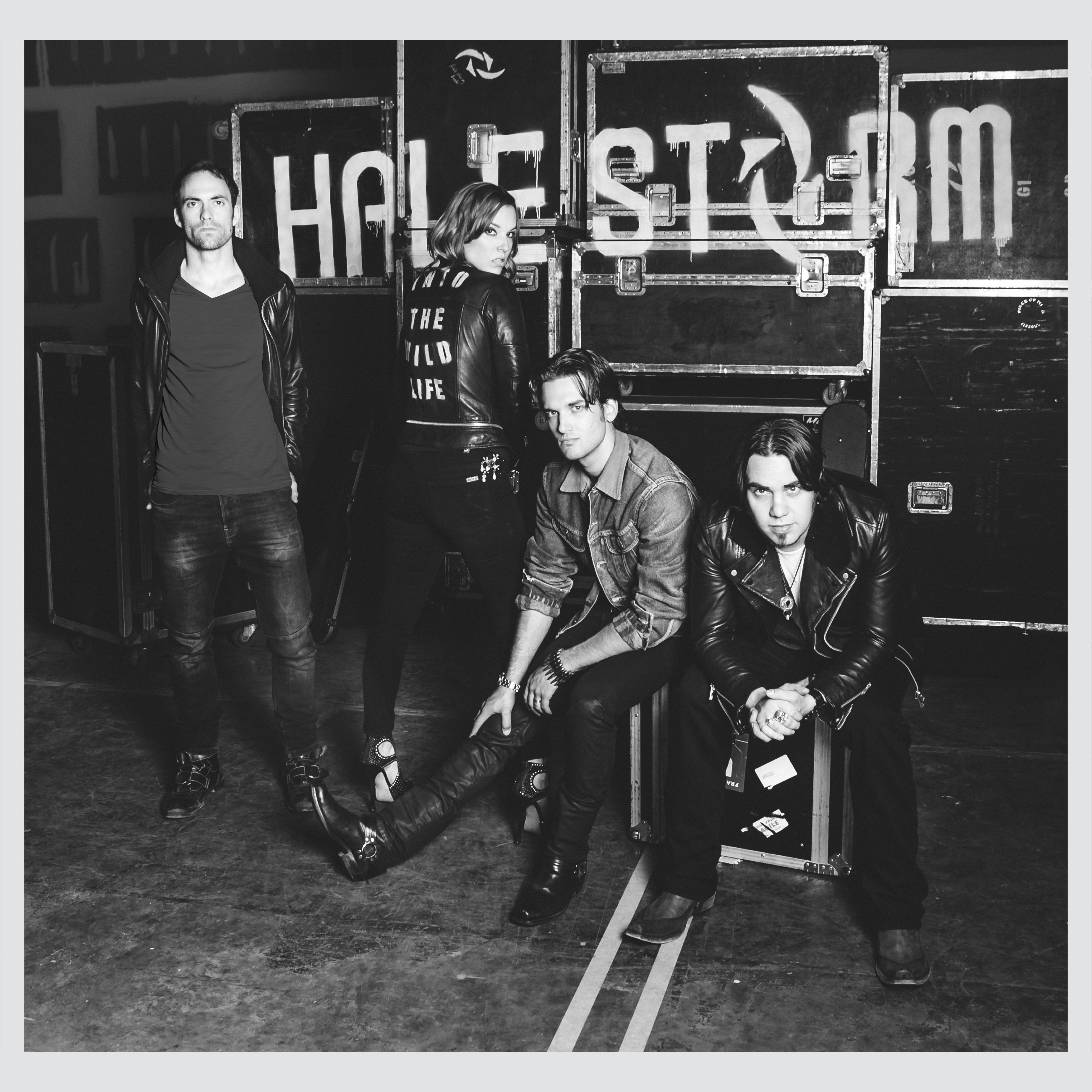 halestorm_into_the_wild_life_2015.jpg