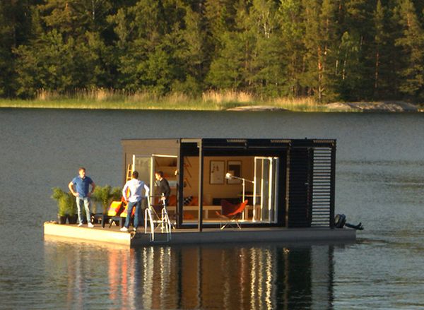 floating-cabin-for-sandell-brothers.jpg