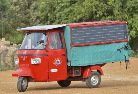 solar_tuktuk.jpg