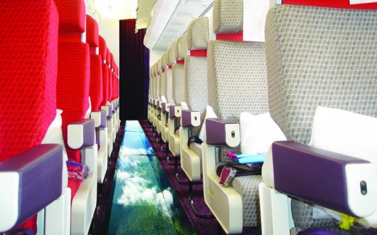 Virgin_Atlantic_Little_Red_Glass-bottom_plane_A320_cabin-17684-530x330.jpg