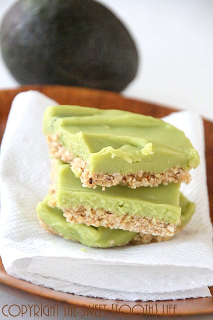 http://blahnikbaker.com/skinny-vegan-key-lime-pie-bars/