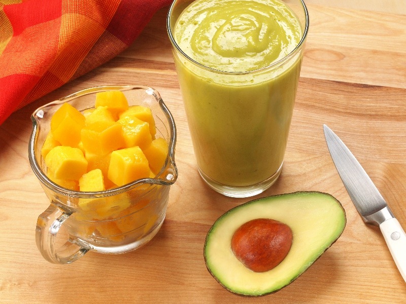 ma-122p-avocadomangosmoothie-800x600.jpg