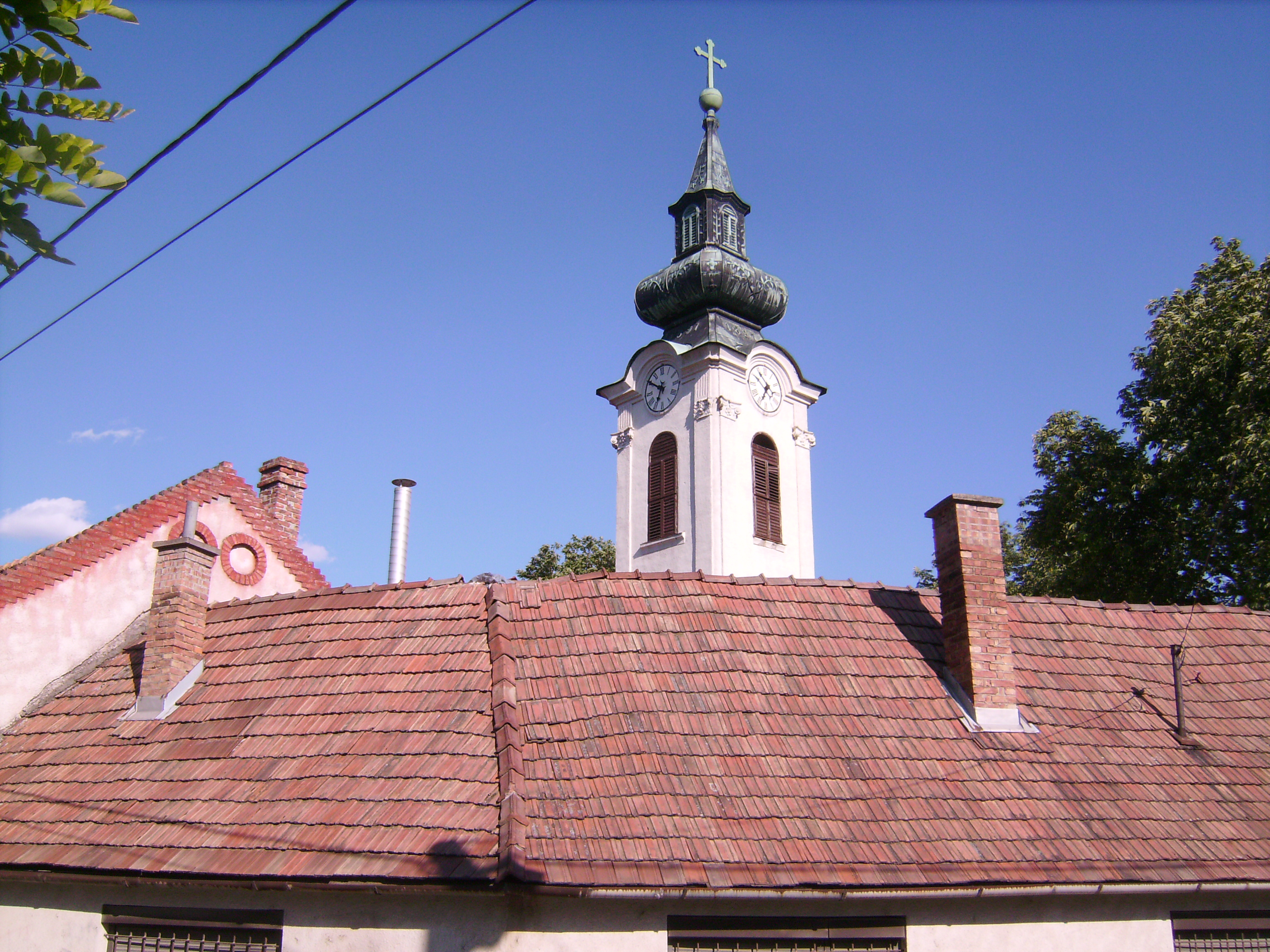 Szerb templom 1722-ből.<br />Pomázra valamikor a törökök után az akkori földesúr Szerbiából hozatott telepeseket, ők hozták magukkal a görögkeleti vallást.<br />