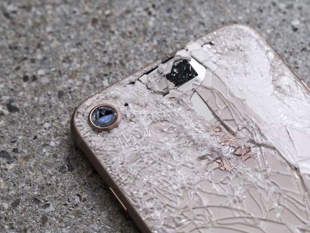 Nyaralási túlélő tippek: ép telefon, ép lélek
