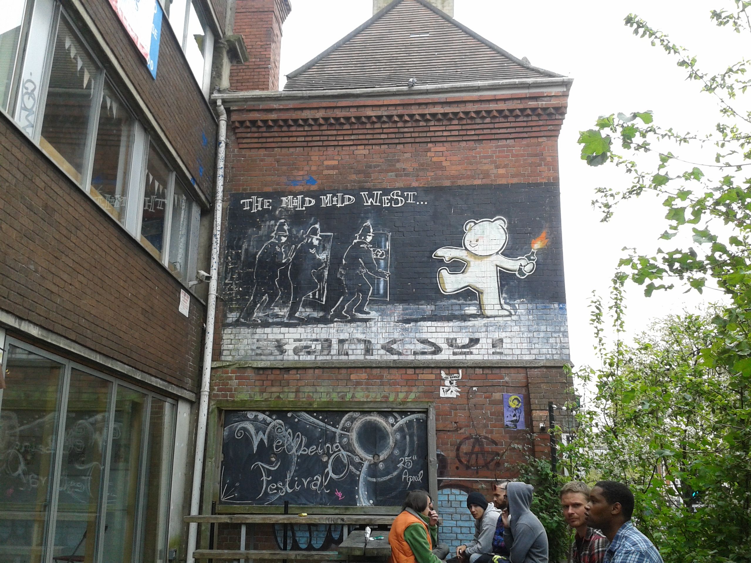 és még egy Banksy