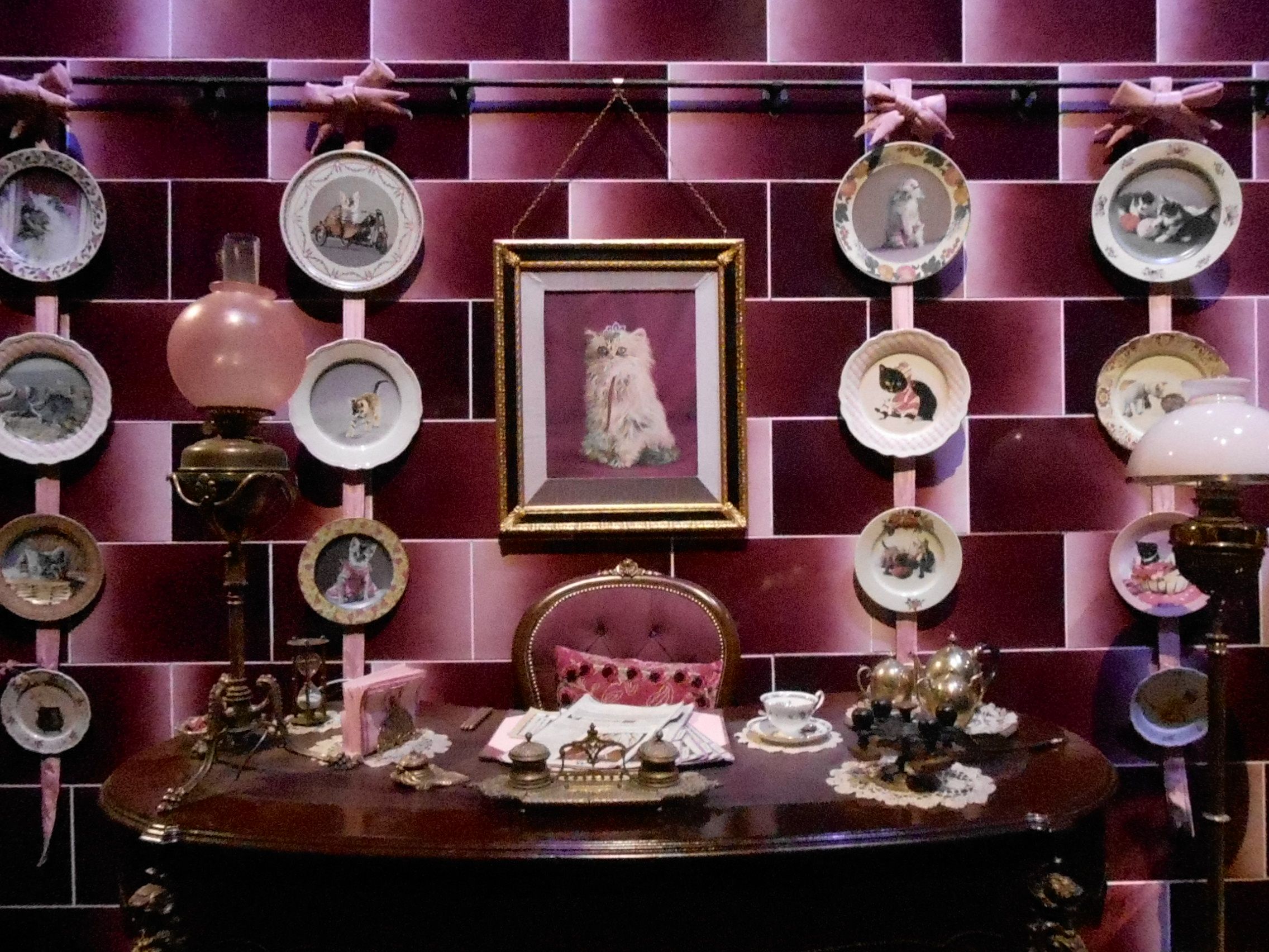 Umbridge dolgozószobája...